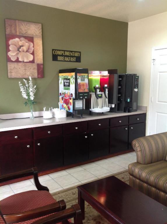 Regency Suites Iah Beltway 8 Houston Exterior foto